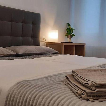 Apartamentos Milan 2 오비에도 외부 사진