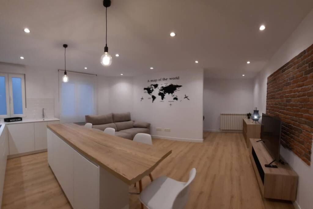 Apartamentos Milan 2 오비에도 외부 사진