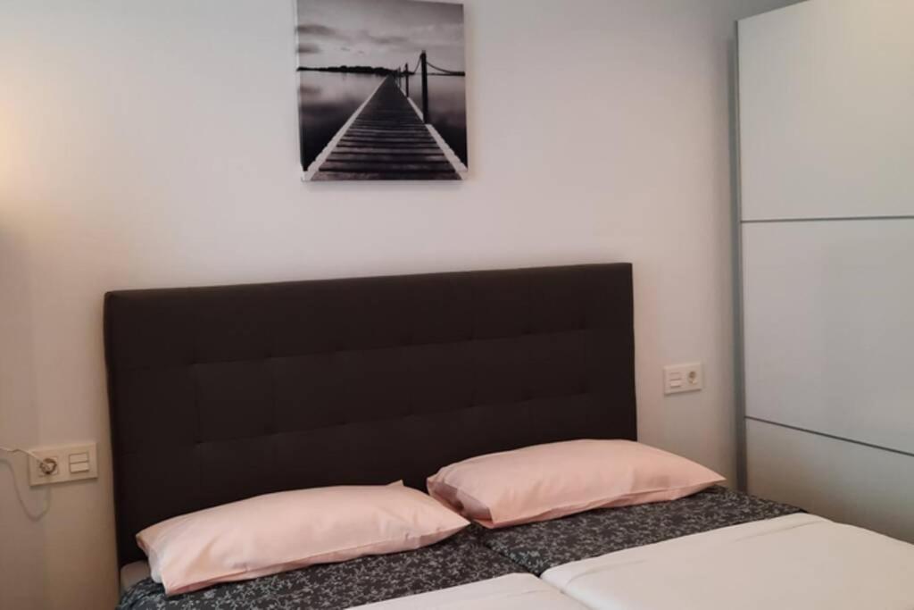 Apartamentos Milan 2 오비에도 외부 사진